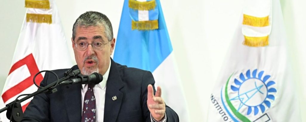 AI_PRESIDENTE-BERNARDO-AREVALO-PARTICIPA-EN-EL-ACTO-DE-INICIO-DE-LA-EJECUCION-DEL-PROGRAMA-DE-INFRAESTRUCTURA-PARA-ELECTRIFICACION-RURAL_027-1140x570