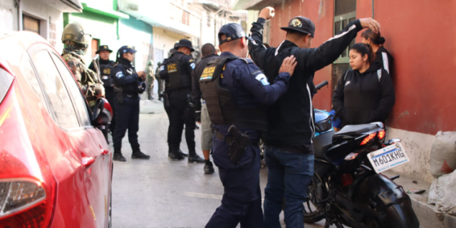 PNC y Ejército intensifican patrullajes en la zona 1 capitalina