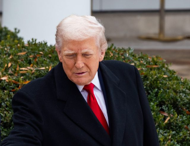 Trump considera que la propuesta de Irán «no es lo bastante», aunque sí es «un paso muy relevante»