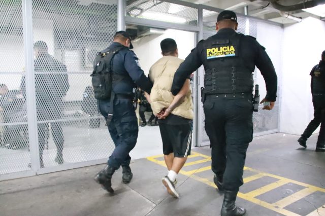Terrorista del barrio 18 capturado trasladaba un cadáver en el baúl de un vehículo