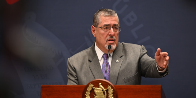 Presidente aclara que publicación de acuerdo gubernativo no es obligatoria para oficializar nombramiento de fiscal general