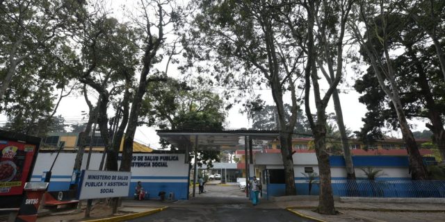 Guatemala mantiene bajo riesgo ante el ébola, según epidemiología del MSPAS