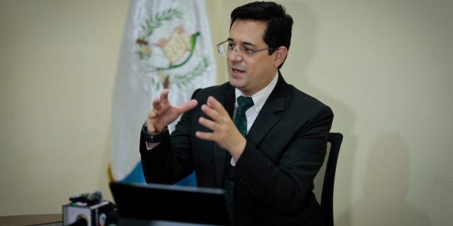 Secretario general: “Designación de García Luna no se publica en el Diario Oficial por ser un acuerdo administrativo»