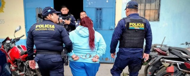Mujer capturada por nueve casos extorsión