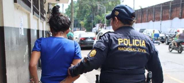 Presuntas extorsionistas capturadas en granja Canadá, Escuintla y Pavón, Fraijanes