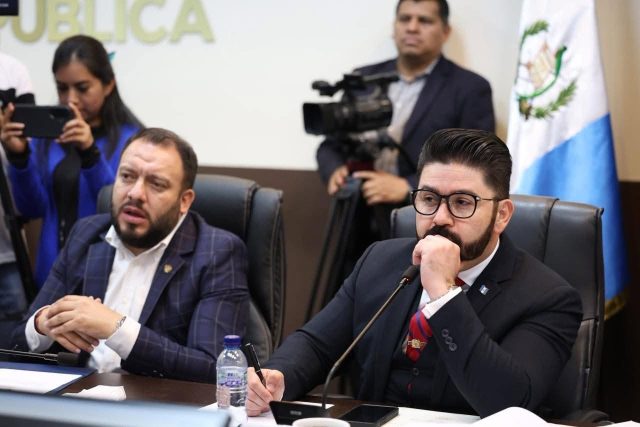 Analizan avances del programa beca mi primer empleo