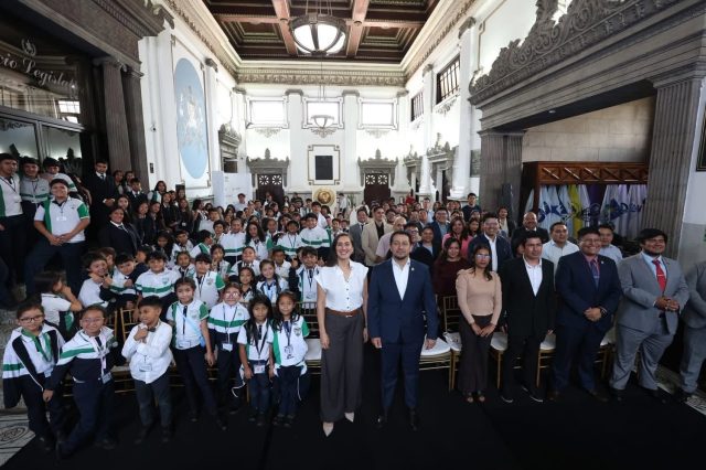 Política de puertas abiertas del Congreso de la República