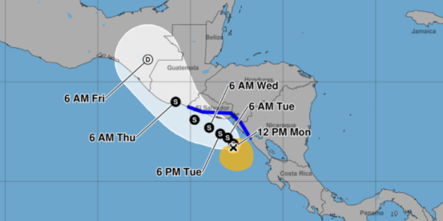 Depresión tropical se intensifica en el Pacífico y se convierte en tormenta Cristina