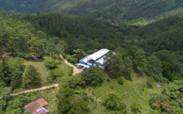 El sueño de una escuela digna se hace realidad en Agua Caliente Santa Cruz El Chol