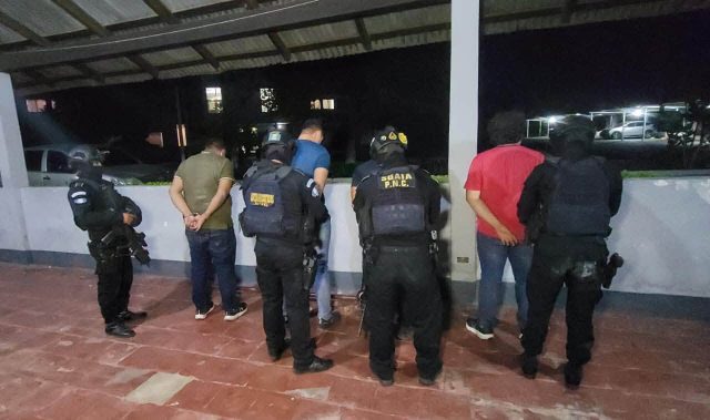 Incautan más de Q9 millones en cocaína y capturan a 4 personas en Zacapa