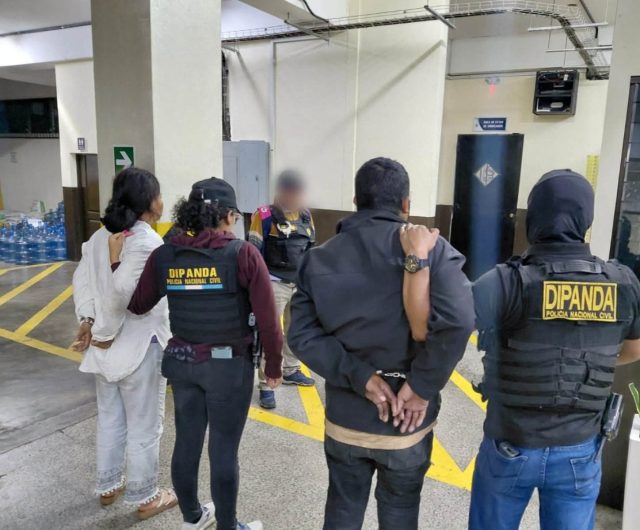 PNC evita ataque armado y captura a La Chinita y El Chenco, en Villa Nueva