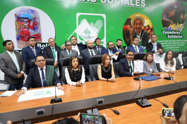 La UNE también va por él O% al IUSI