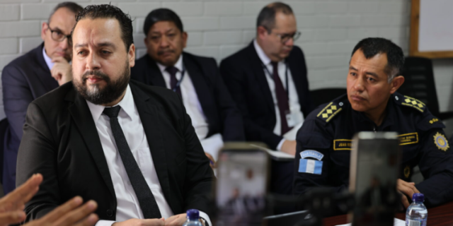 Mingob prepara bono mensual estimado de 600 quetzales para el 100% de la fuerza policial
