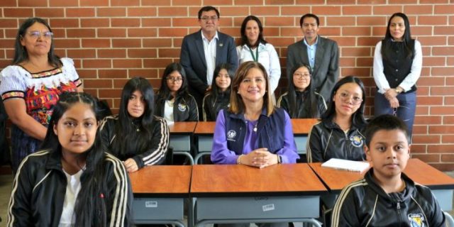 Vicepresidenta Karin Herrera: Llegamos a 149 clubes de ciencia en 20 departamentos