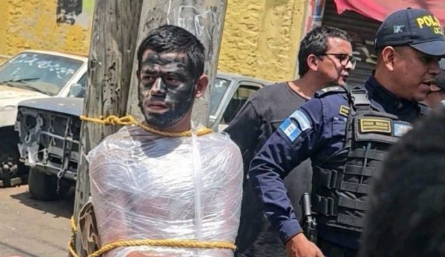 Ladrón suplicaba por una llamada para comunicarse con su papá