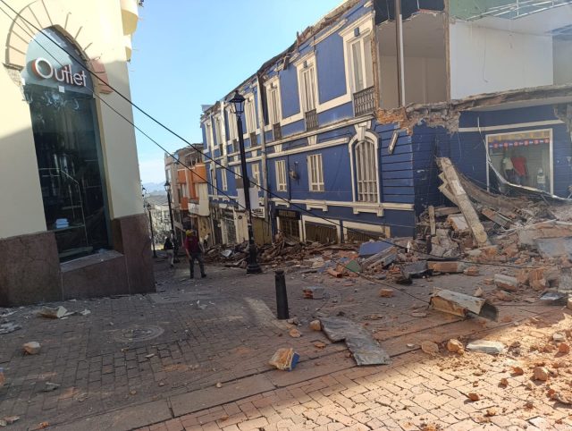 Fuerte terremoto de 7.4 sacude Colombia provocando severos daños a viviendas, edificios e infraestructura