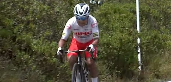 Mardoqueo Vásquez firma una actuación histórica en la etapa reina de la Vuelta a Colombia 2026
