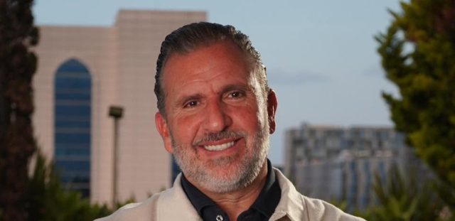 Roberto Arzú presenta querella penal contra Rodrigo Arenas tras acusaciones en su contra