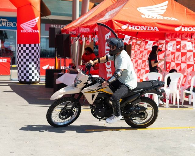 Honda Motos invita a vivir la experiencia de manejar en su prueba de manejo gratuita en el centro comercial #MetroNorte