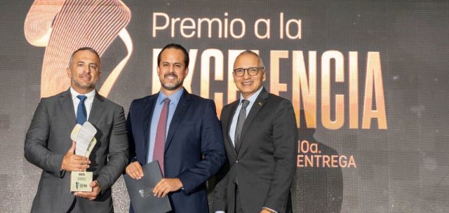 Premio a la Excelencia trasciende fronteras, reconociendo las obras que impulsan el desarrollo de la región