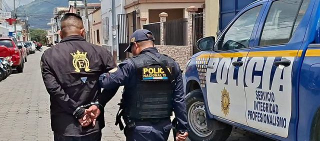 Capturado en desfile hípico de Jalapa por portación ostentosa de armas