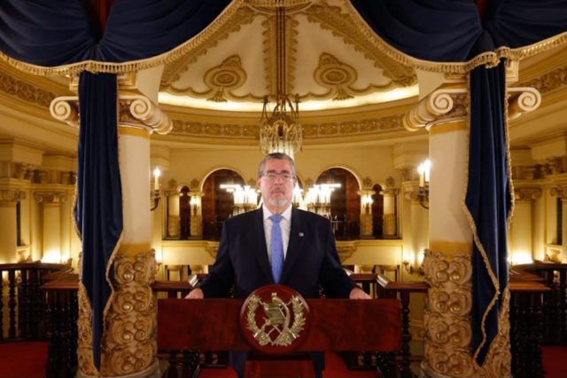 Arévalo no vetará Decreto 21-2026 y señala a diputado Allan Rodríguez de obstaculizar ley de precios topes