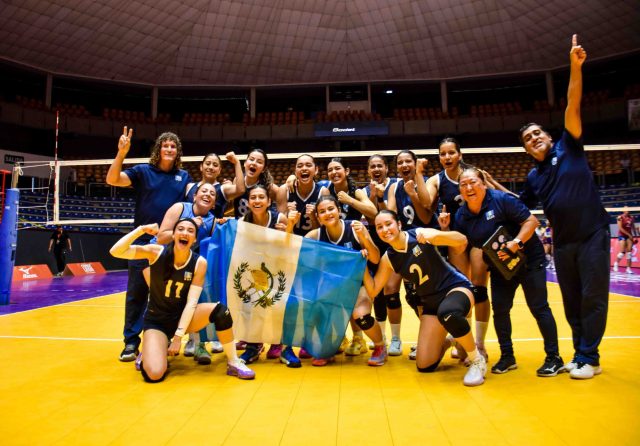 ¡Guatemala se levanta y conquista una batalla de cinco sets