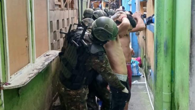 Ejército y PNC realizan requisa en cárcel de Puerto Barrios, Izabal