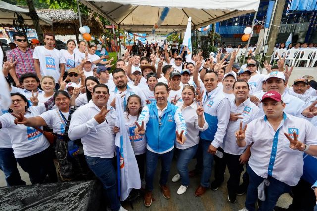 Viva juramenta a Coordinador Municipal de Santo Tomás La Unión, Suchitepéquez