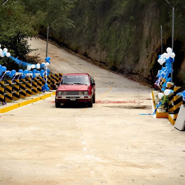 Aldea Pacorral en Tecpán estrena puente y abre nuevas oportunidades